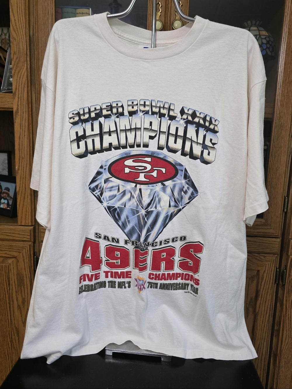 San Francisco 49ers Super Bowl Champions Graphic Tee - White